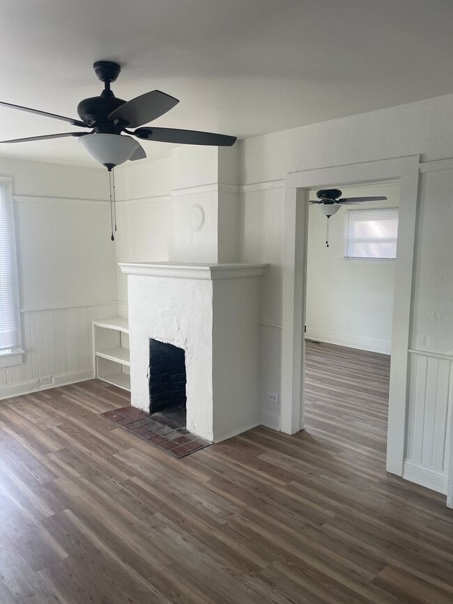 Building Photo - 3 Br 1 Bath House