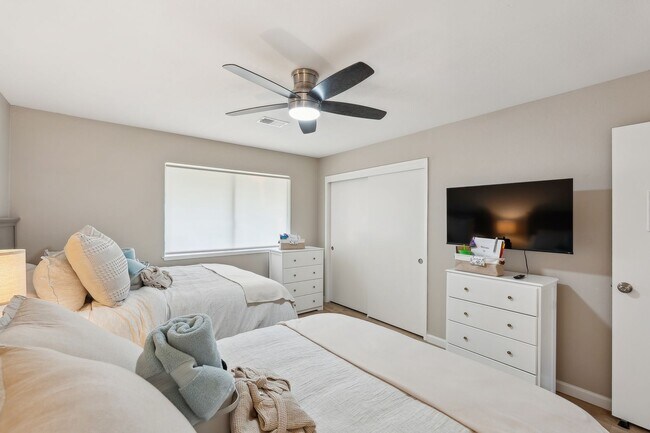 Building Photo - Lovely 2 bed / 2 bath Home in Stonegate