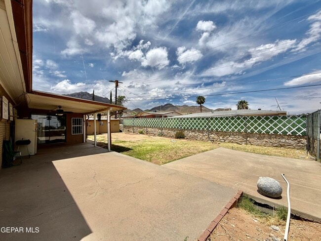 Building Photo - 3305 Capella Ave