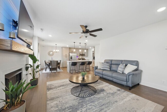 Building Photo - COMING SOON -Newer home in Sterling Acre Farms Waiting to be Called home Today!