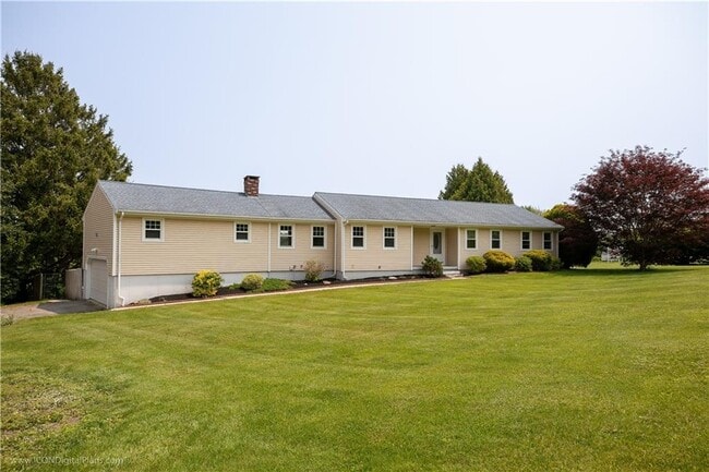 Building Photo - 501 Sandy Point Ave