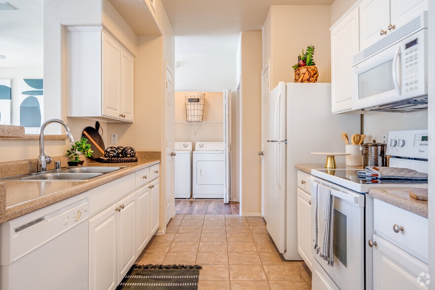 2BR, 2BA - 1,119SF - Remington Ranch