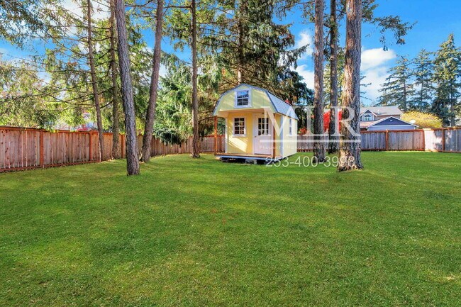 Building Photo - Half-Acre Corner Lot with Hot Tub, Deck, a...