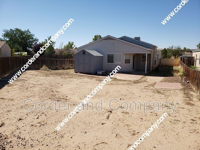 Building Photo - 1117 Sand Dune Rd NE