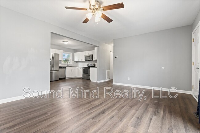 Building Photo - 1232 Beverly Dr