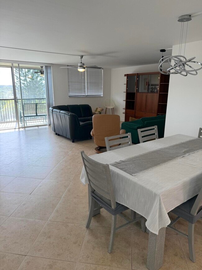 Building Photo - 3150 W Rolling Hills Cir