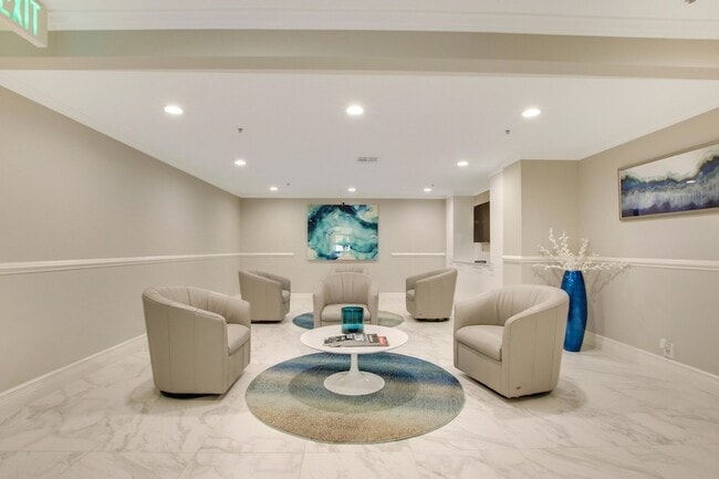 Building Photo - 5280 N Ocean Dr