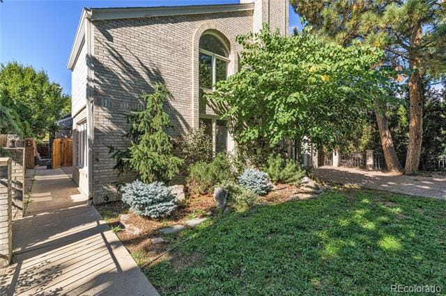 Building Photo - 541 Monroe St