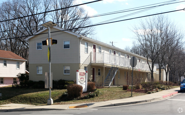 Building Photo - Allen Apartments