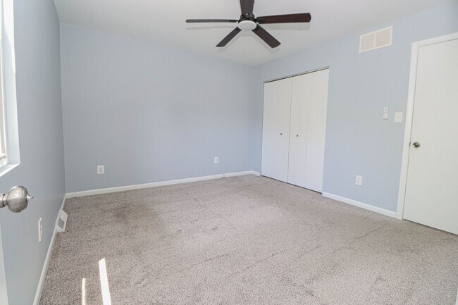 Building Photo - 3 Bedroom Oasis in Severna Park