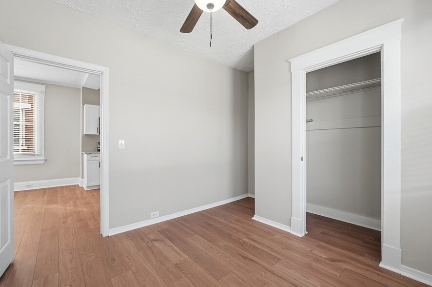 Building Photo - 2905 Robertson Ave