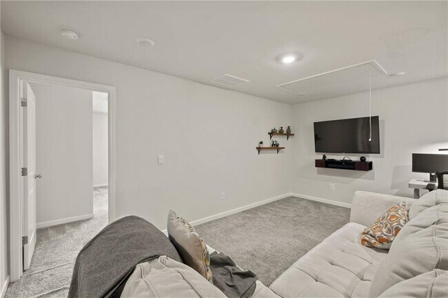 Building Photo - 1166 Arrowlake Rd