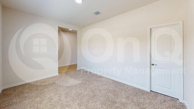 Building Photo - 1400 Colonial Bluff Ln