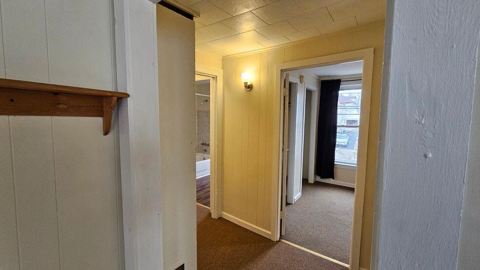 Building Photo - 160 E 2nd St