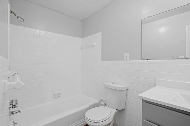 Building Photo - The Greenbriar