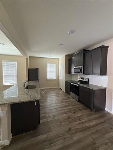 Building Photo - 306 Golden Sands Ln