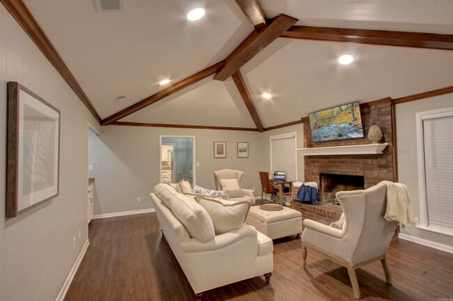 Building Photo - 3514 Skyline Blvd