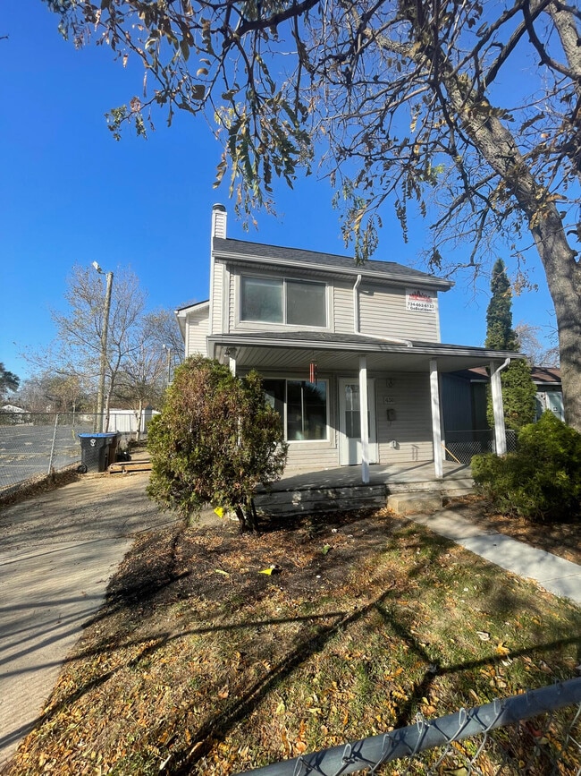 Primary Photo - 436 S Washington St