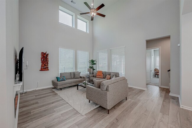 Building Photo - 4603 Silver Moon Dr