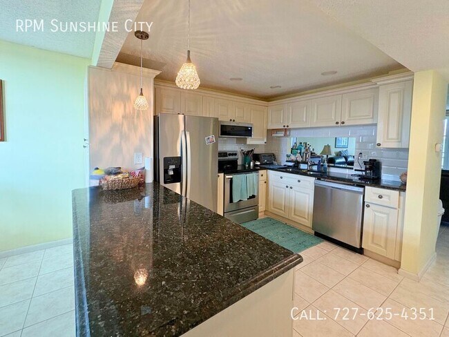 Building Photo - 17580 Gulf Blvd