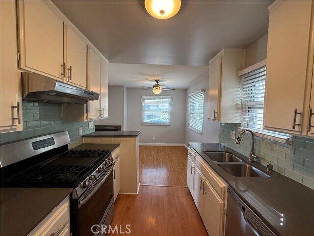 Building Photo - 6655 W 86th Pl