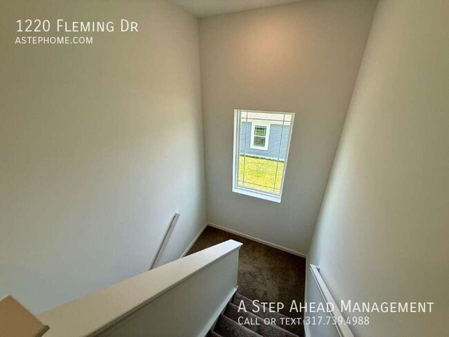 Building Photo - 1220 Fleming Dr