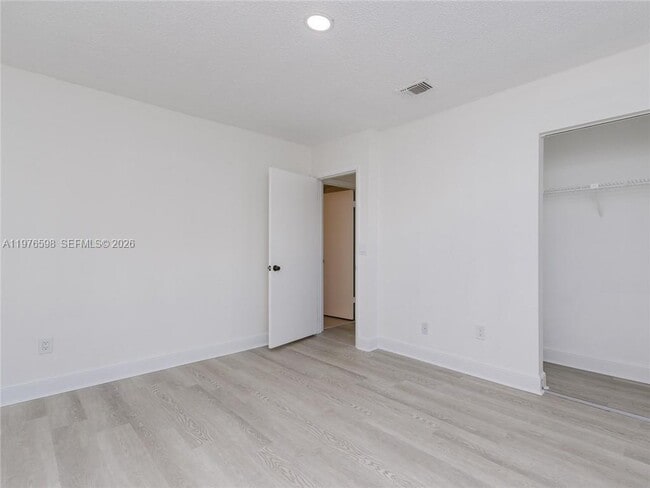 Building Photo - 21559 Cypress Hammock Dr