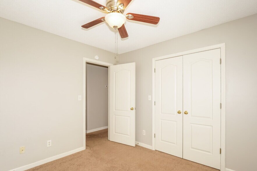 Building Photo - 1106 Cross Wood Ln