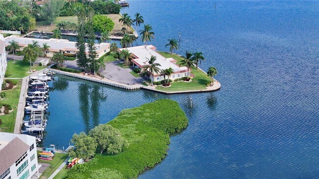 Building Photo - 4780 Gulf of Mexico Dr
