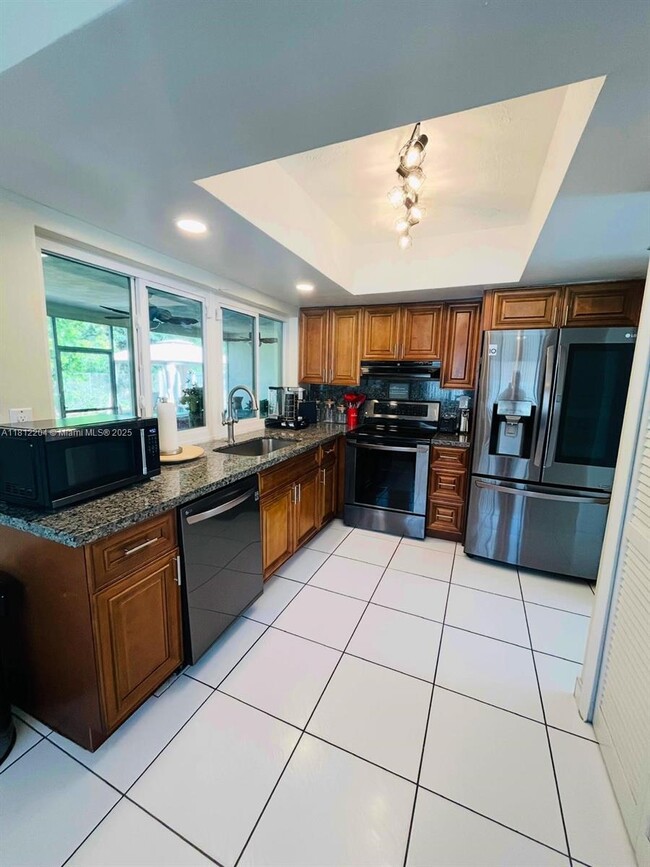 Building Photo - 831 SW 49th Terrace