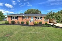 Building Photo - 301 Bannister St