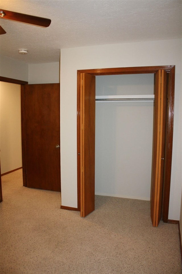 Building Photo - 2701 NW Friar Tuck Ln