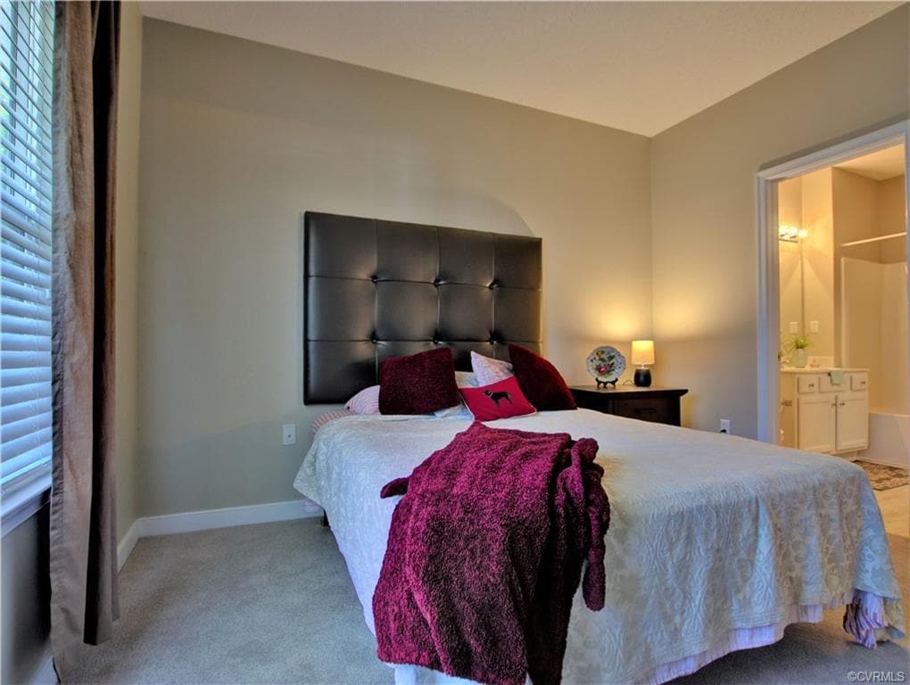 Building Photo - 4706 Twin Hickory Lake Dr