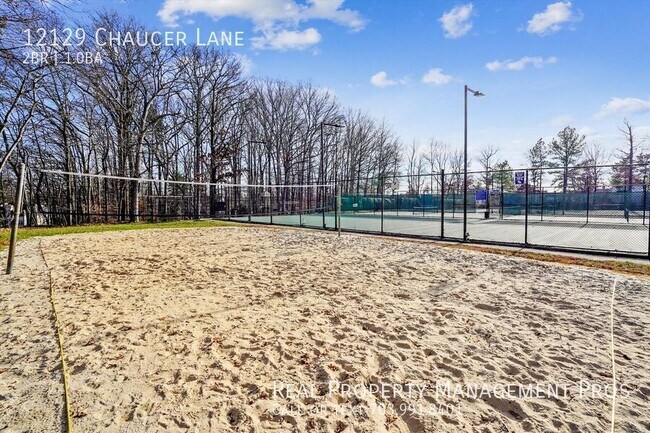 Building Photo - 12129 Chaucer Ln