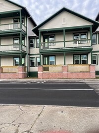 Building Photo - 2104 E Columbus Dr