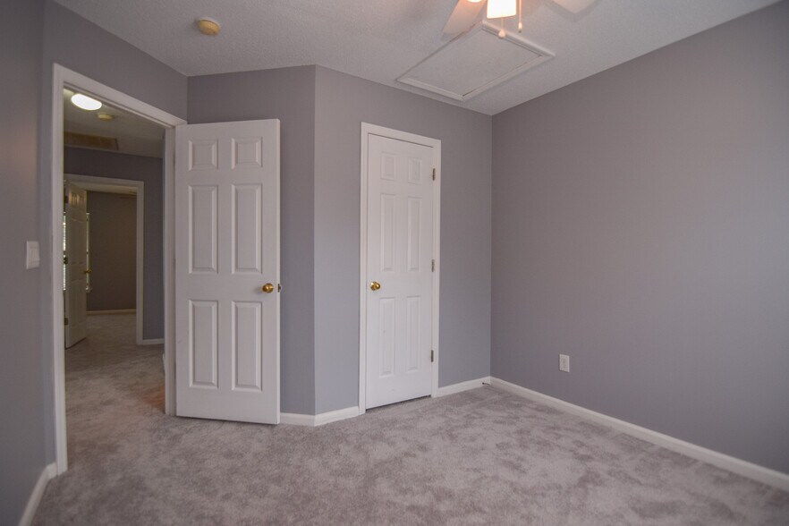 Building Photo - 174 Two Pond Loop