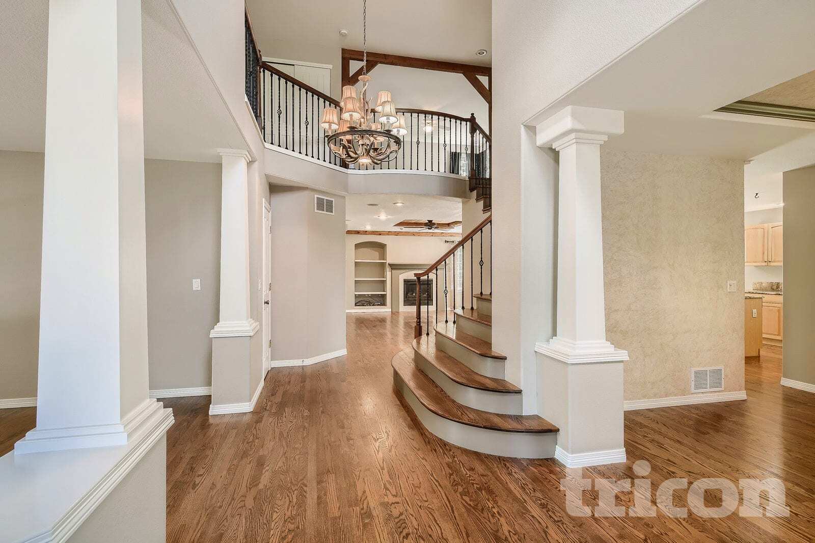 Building Photo - 15812 Crestrock Cir