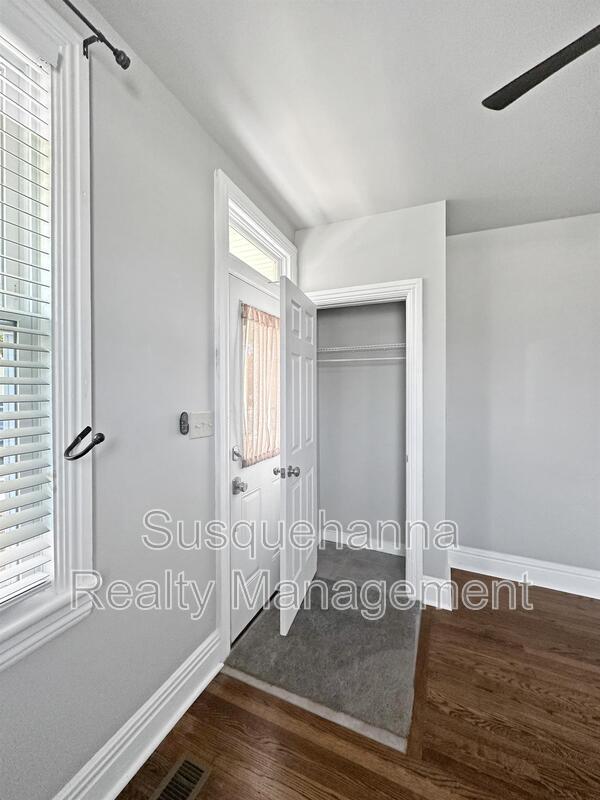Building Photo - 2871 Horseshoe Pike