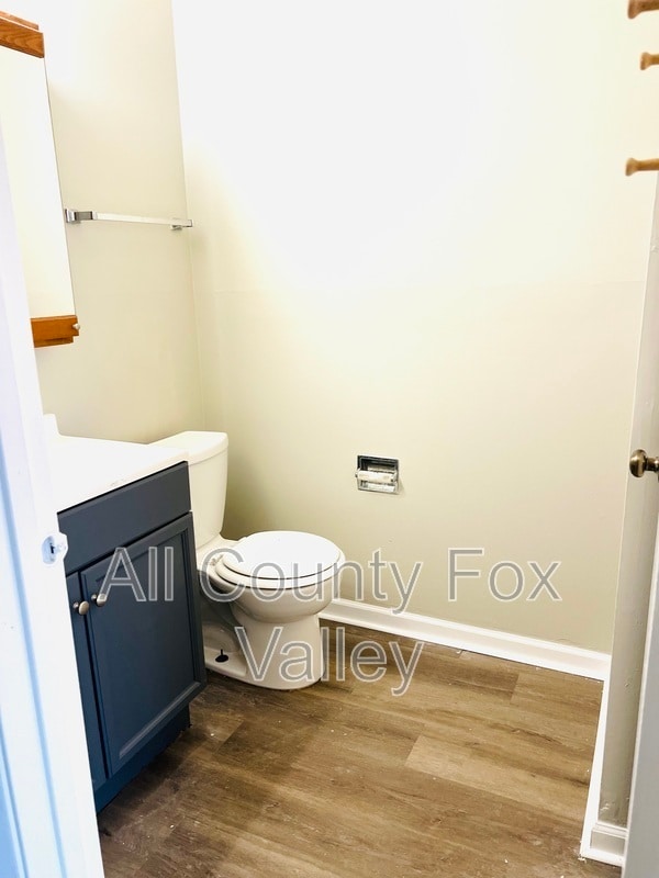 Building Photo - 174 S Waters Edge Dr