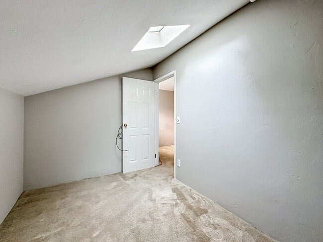 Building Photo - 2857 Wonderwood Ln