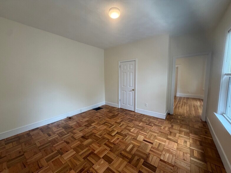 Family Room - 4 Usher Rd