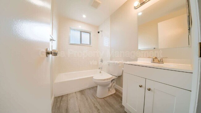 Building Photo - 11938 Keough Dr