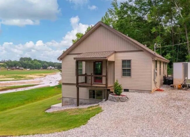 Building Photo - Lakefront Living in Lyman, SC