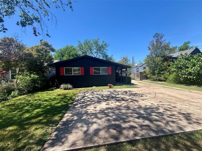 Building Photo - 5408 Sunshine Dr