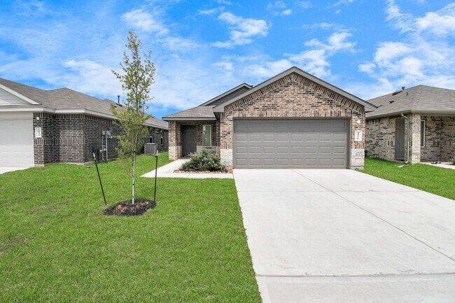 Building Photo - 24430 Elmwood Falls Dr