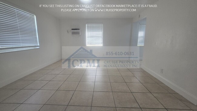 Interior Photo - 5819 Polk St
