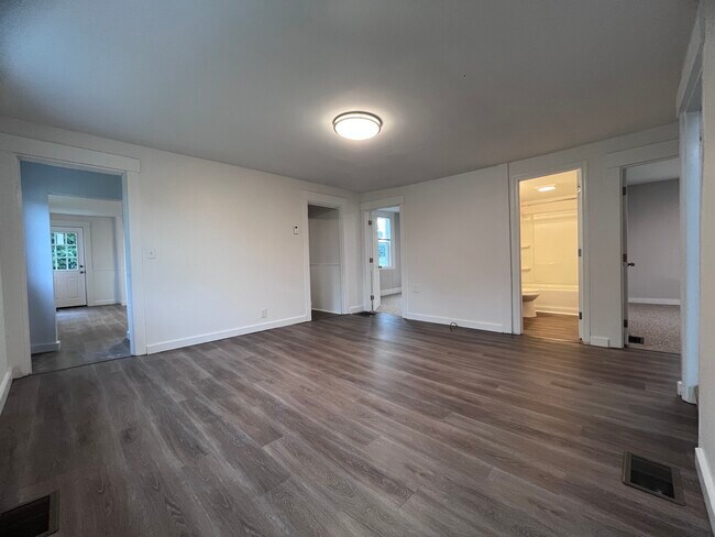 Building Photo - 792 Mudgett Rd