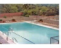 Building Photo - Brook House -A1115