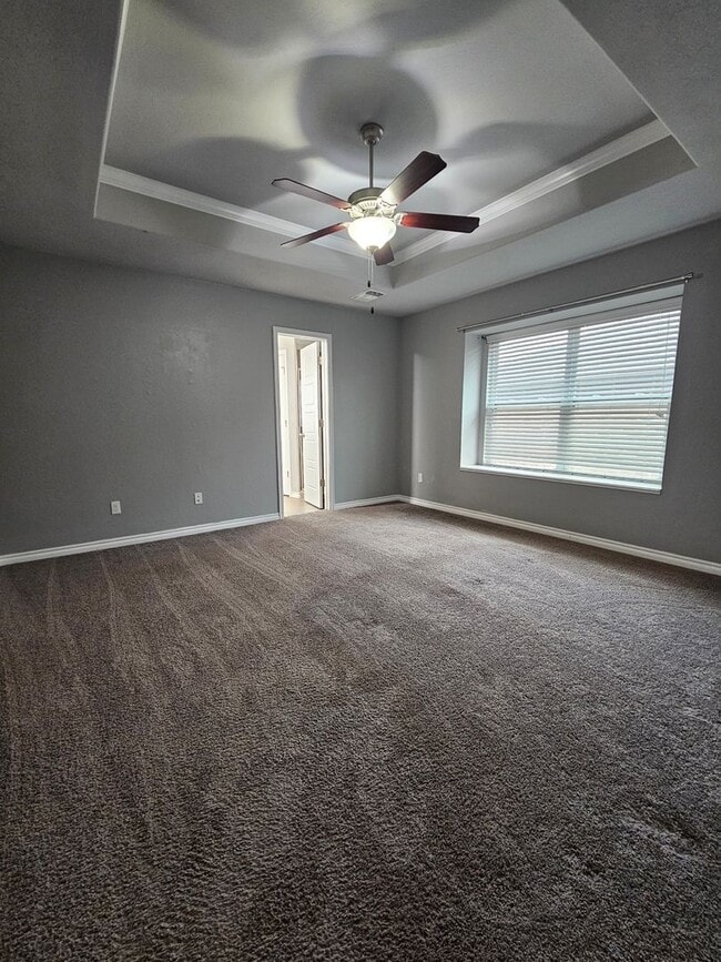 Building Photo - (3) Bed/(2) Bath in Bellatona Addition! Avail NOW!