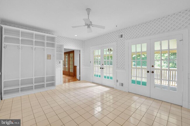 Building Photo - 8901 Iron Gate Ct